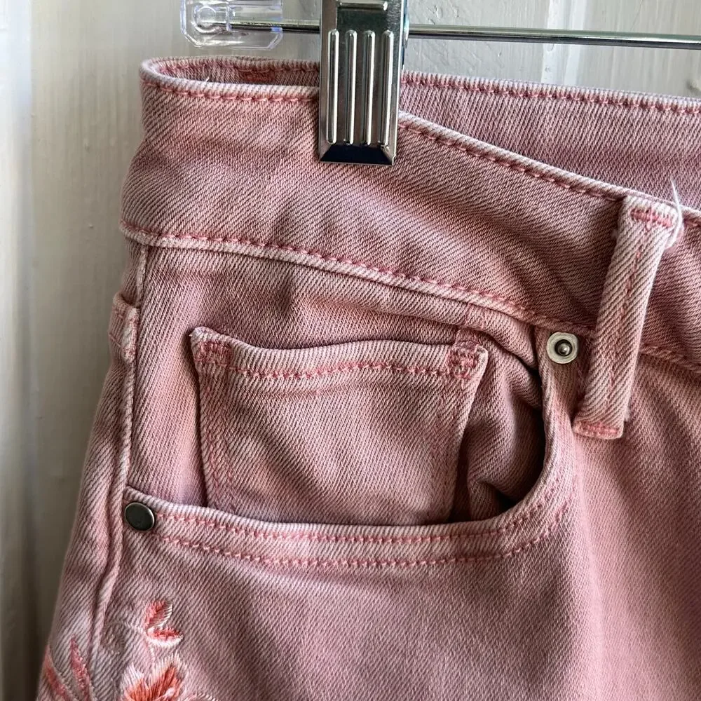 Driftwood Colette Blossom Embroidered Jeans – Size 28